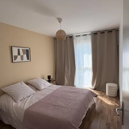 Camelia Merignac, 2 Bedrooms And Parking, Near Bordeaux 公寓 Mérignac