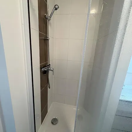 Camelia Merignac, 2 Bedrooms And Parking, Near Bordeaux